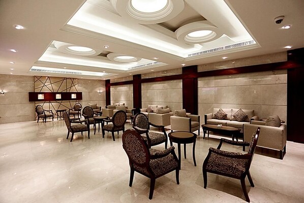 Lobby lounge - Aswar Hotel Suites - Al Rashed (Al Khobar)
