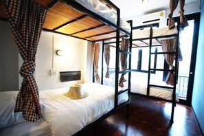 Free WiFi - Puck Hostel (Bangkok)
