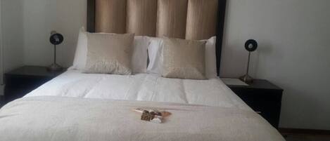 Standard Room | Desk, laptop workspace, free WiFi