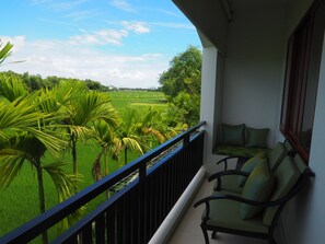 Balcony - Azumi Villa Hotel (Hoi An)