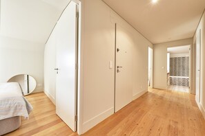 Apartamento premium, 3 quartos, vista para o rio | 3 quartos, quartos à prova de som, ferros/tábuas de passar roupa