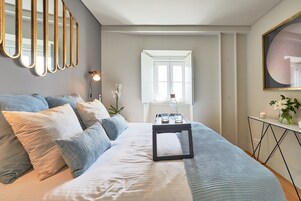 Premium Apartment, 1 Bedroom, River View | Soundproofing, iron/ironing board, free WiFi