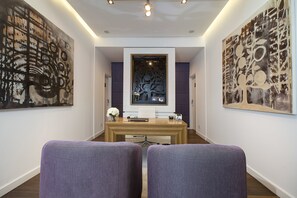 Reception - Dominic Smart & Luxury Suites Terazije (Belgrade)