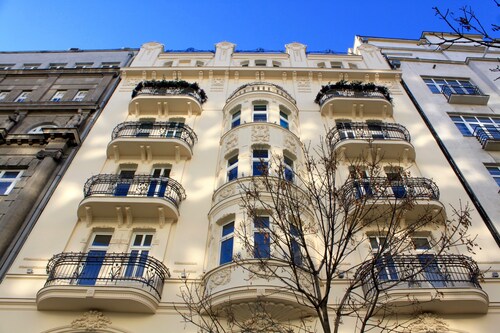 Dominic Smart & Luxury Suites Terazije