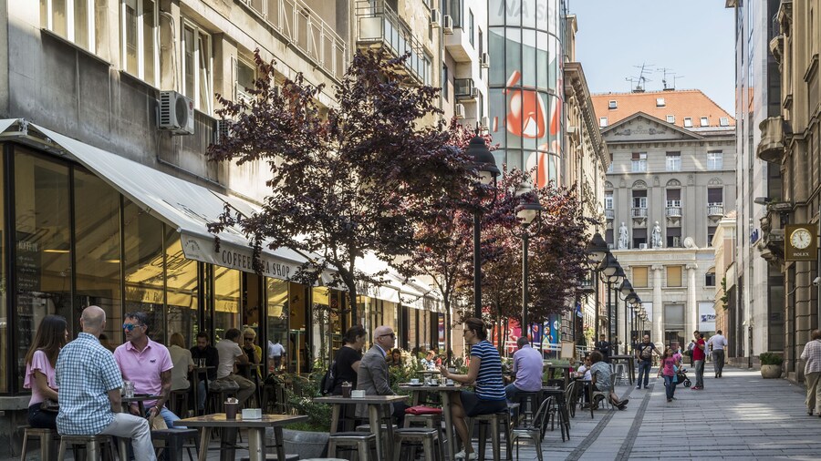 Dominic & Smart Luxury Suites Republic Square