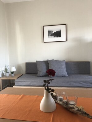 Apartment, Sea View | Living area | Plasma TV - Red Coral Apartments (Polygyros)
