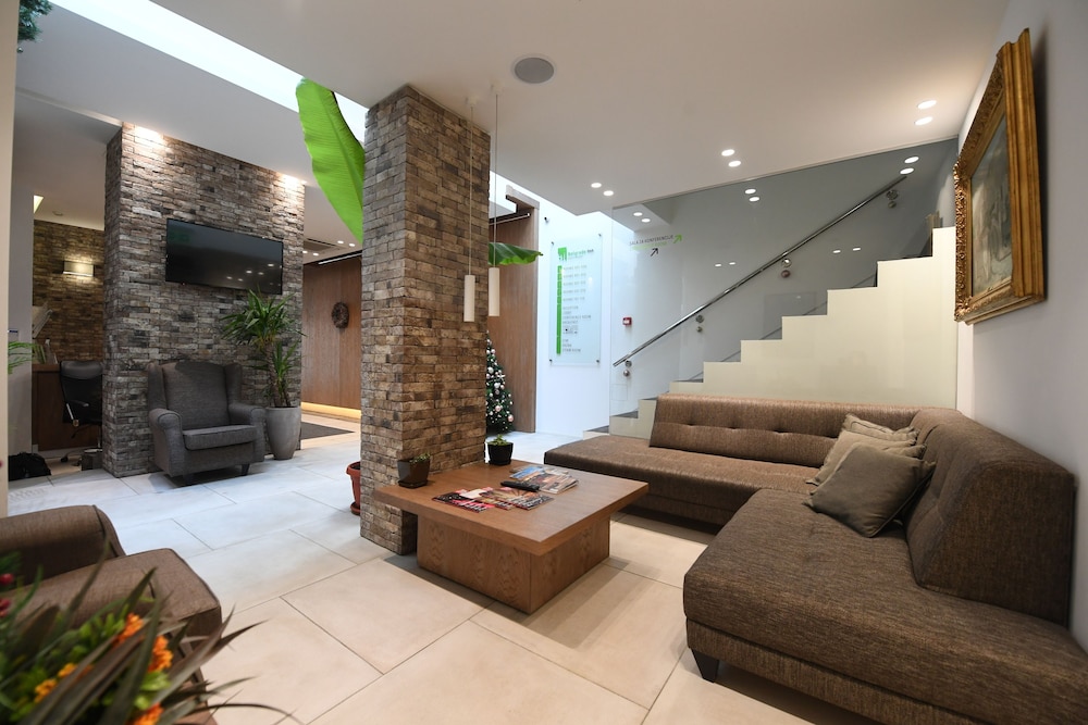 Belgrade Inn by null