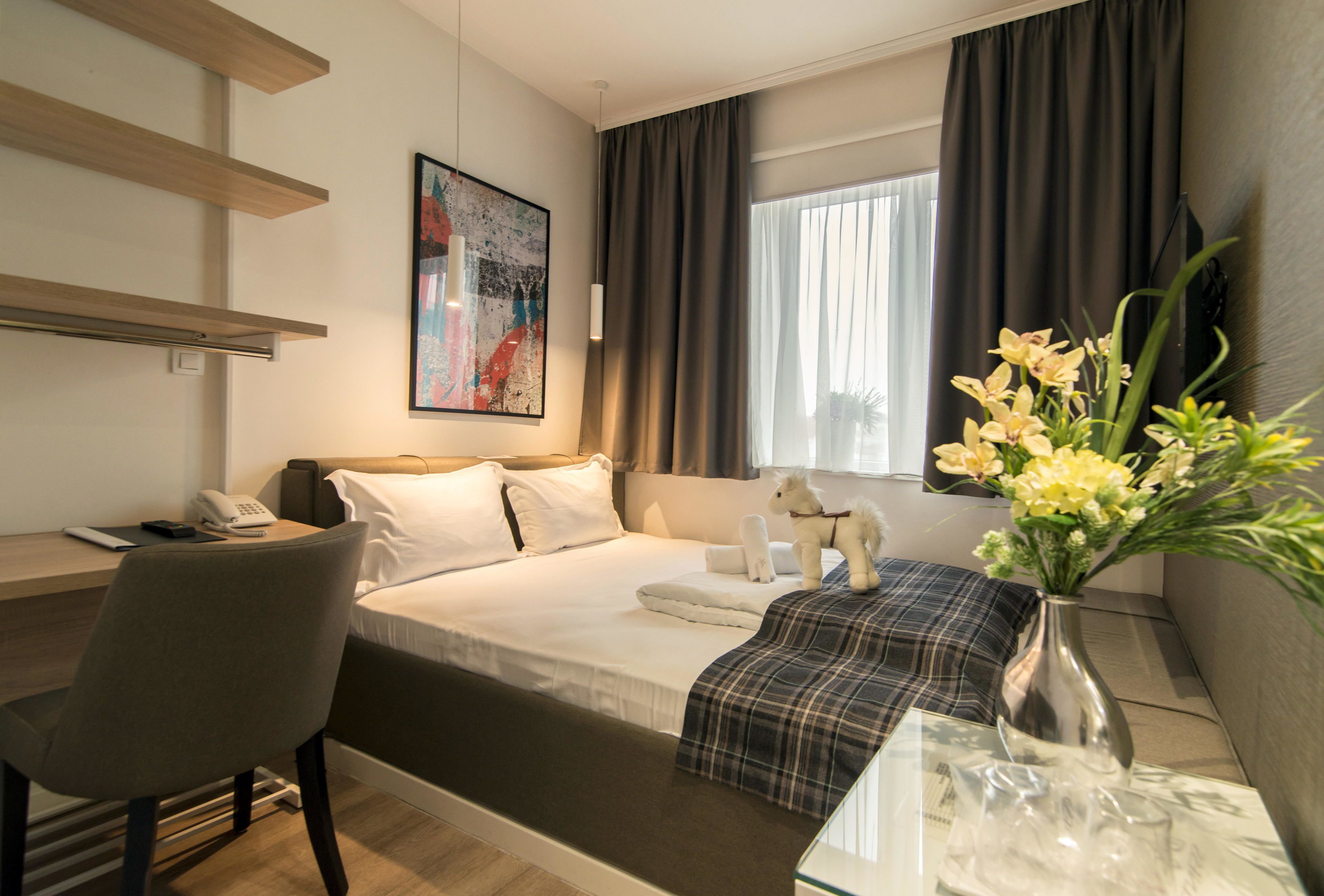 family quadruple room, 2 bedrooms | hypo-allergenic bedding, minibar, in-room safe, blackout curtains