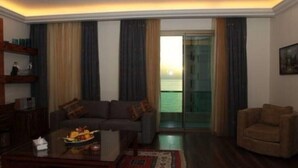 Living area - King's Suites Hotel (Beirut)