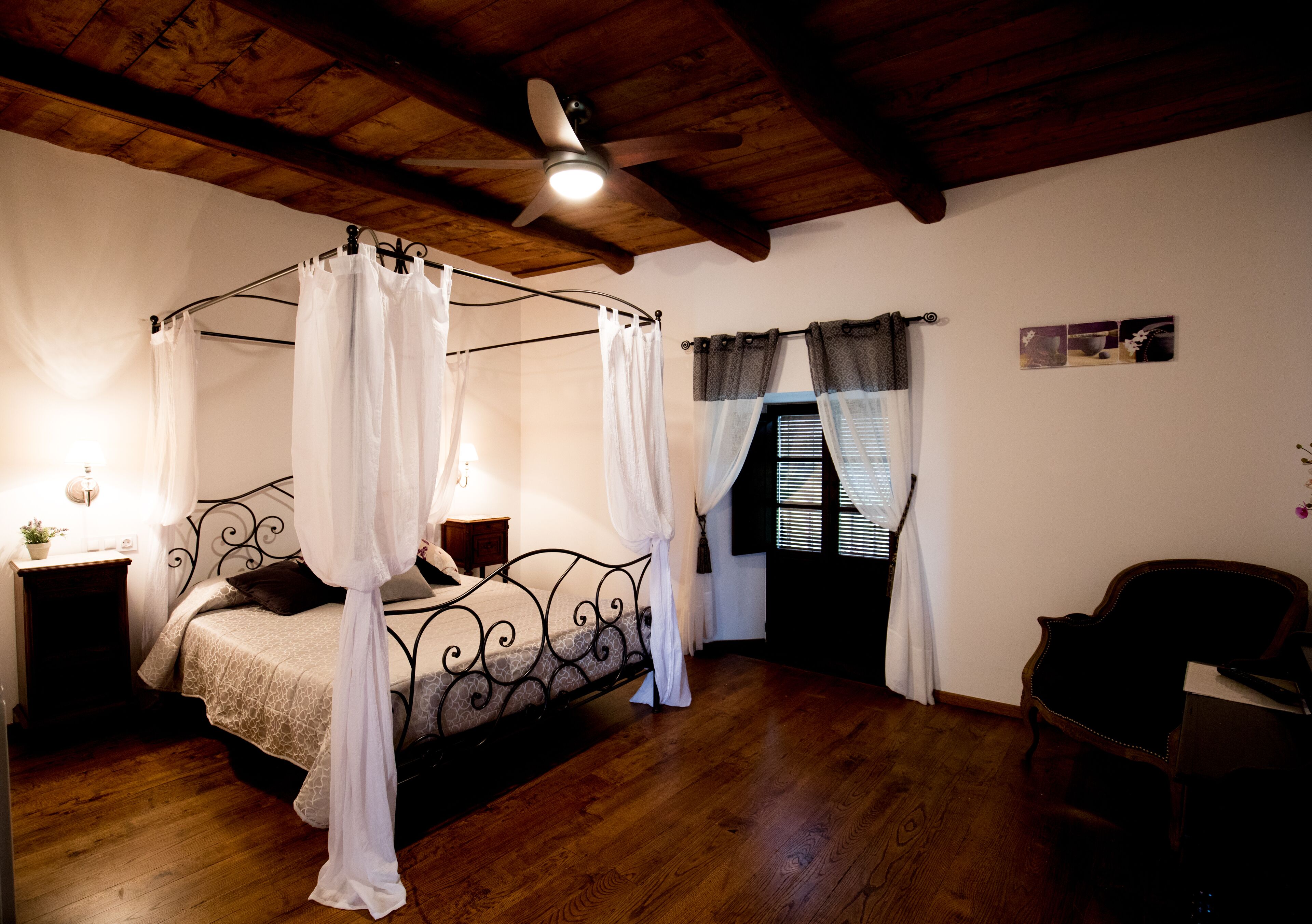 superior double room | individually decorated, individually furnished, free wifi, bed sheets