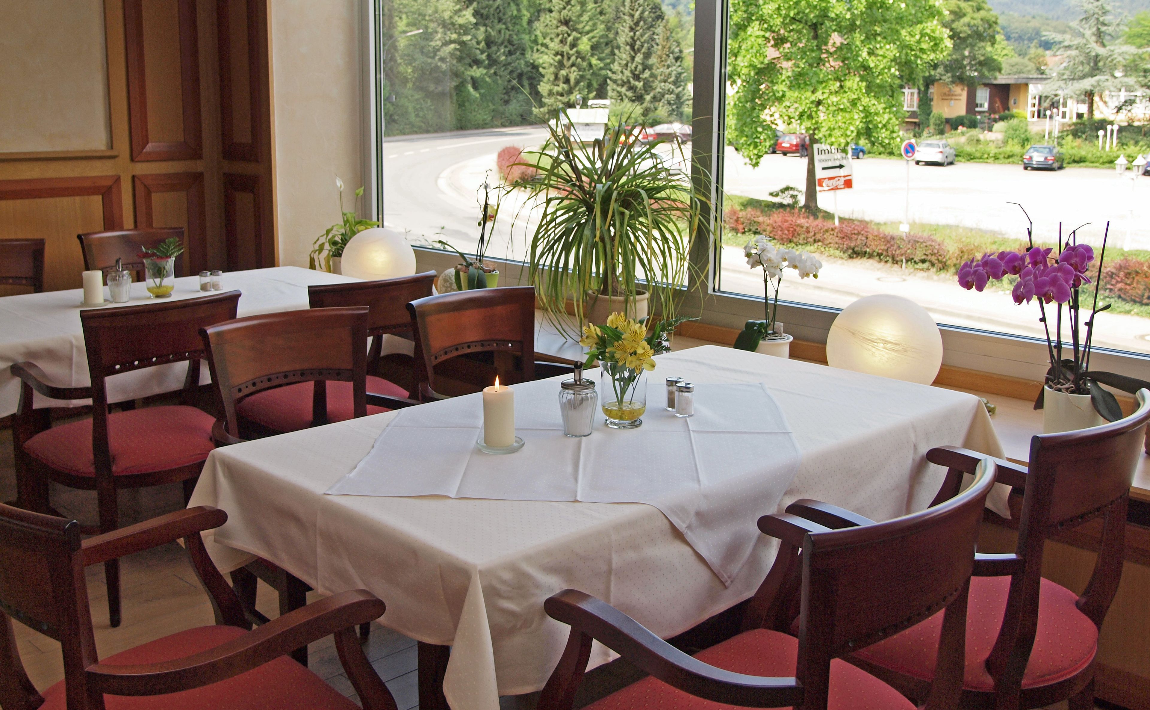 lunch and dinner served, german cuisine