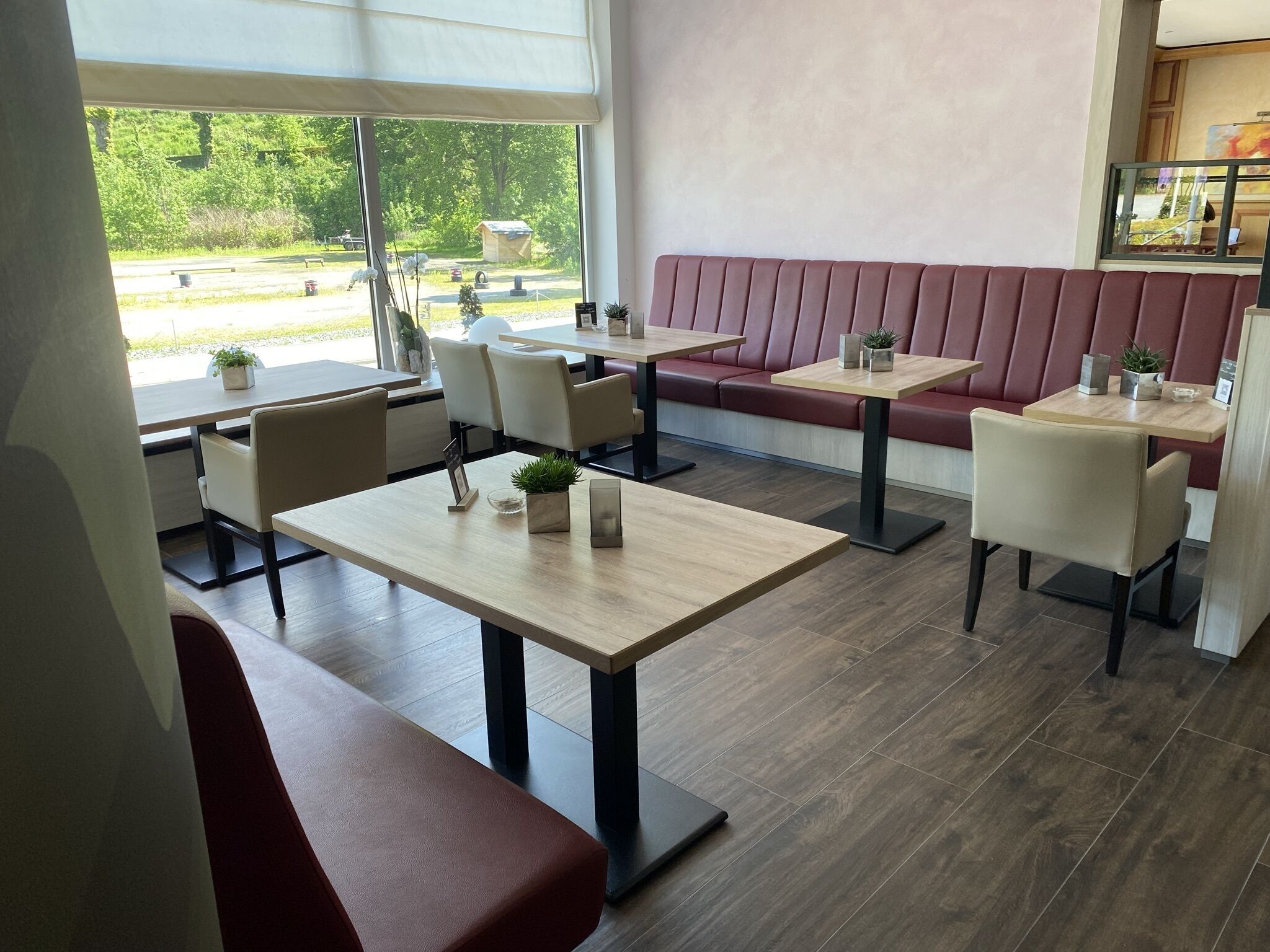 lunch and dinner served, german cuisine