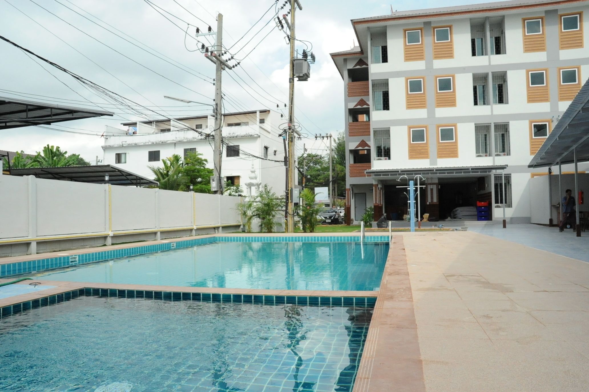 outdoor pool, pool loungers
