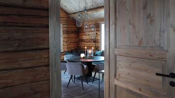 Design Cabin, 2 Bedrooms (Fisherman Cabin) | Living area