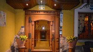 Exterior - Hotel Stelvio (Varese)