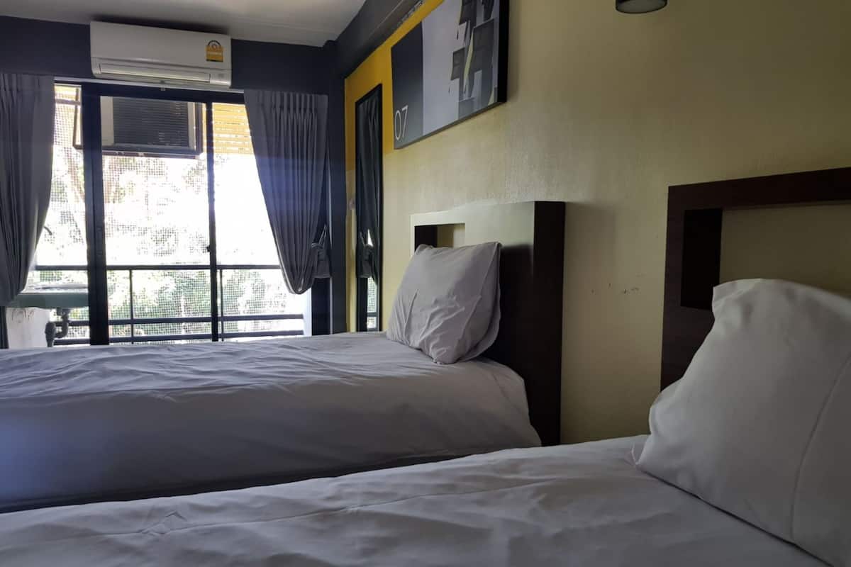 Desk, free WiFi, bed sheets