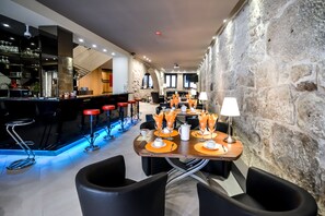 Kontinental frokost hver dag (EUR 13 per person)