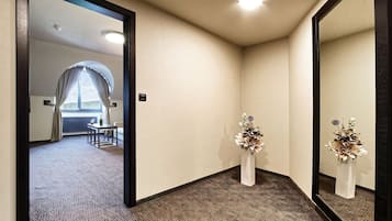 套房 | 1 間臥室、Select Comfort 床墊、客房內保險箱、書桌