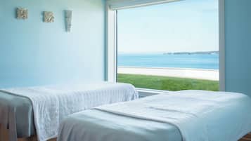 Couples treatment room(s), body treatments, aromatherapy