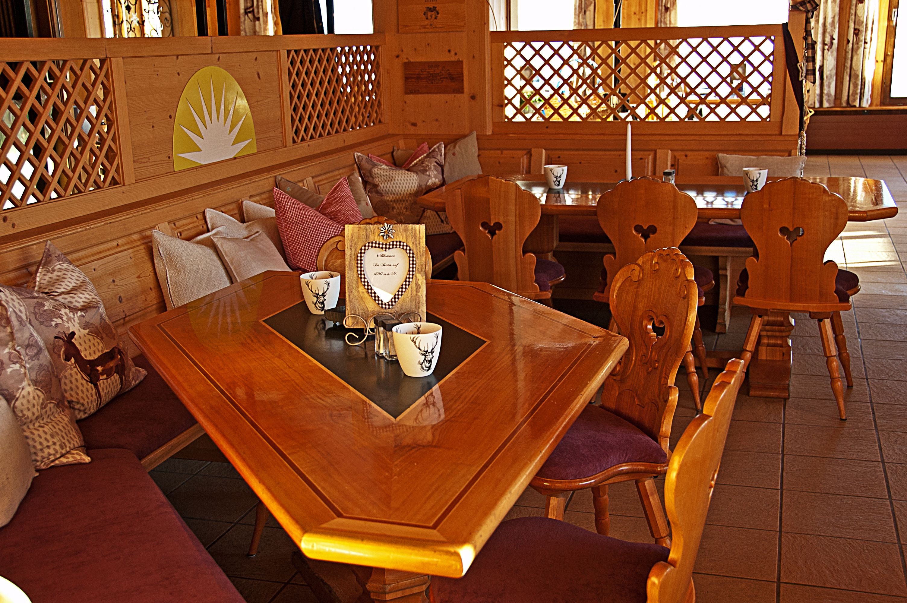 breakfast, lunch, dinner served; regional cuisine