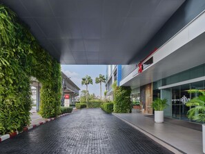 Exterior - ibis Bangkok IMPACT (Pak Kret)