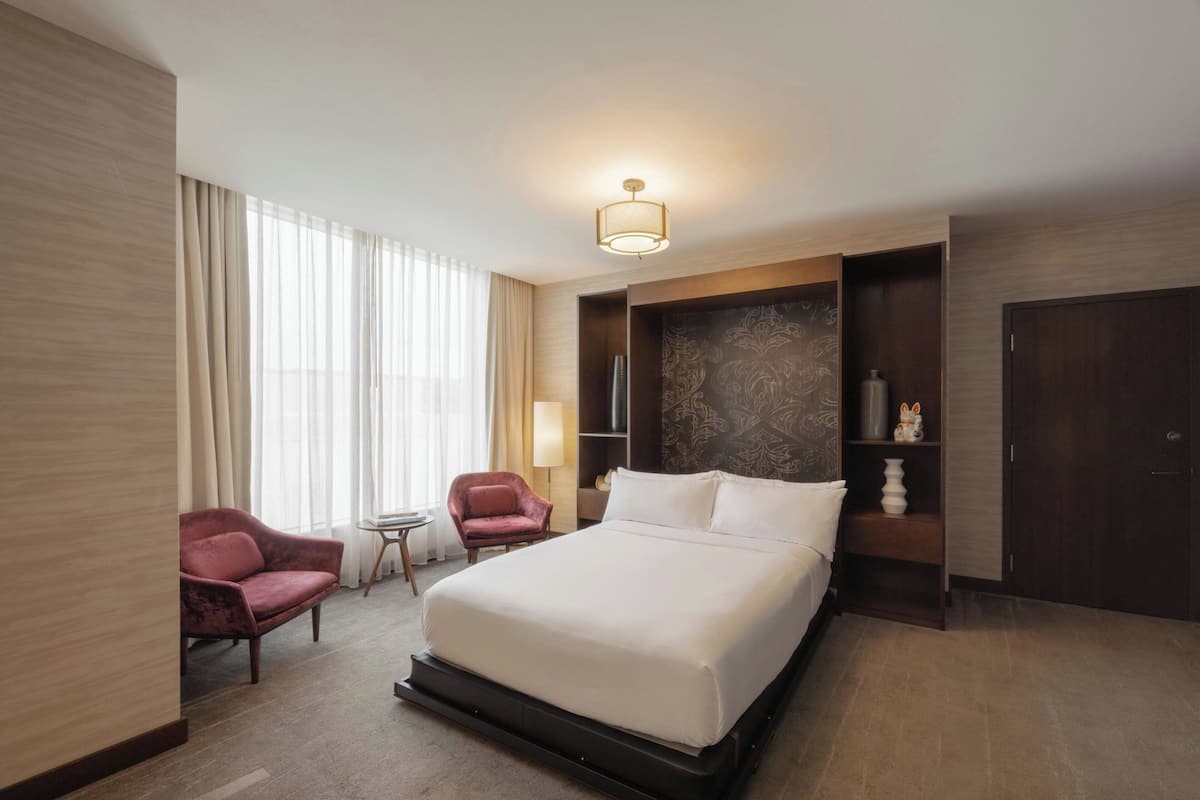 1 bedroom, in-room safe, desk, iron/ironing board