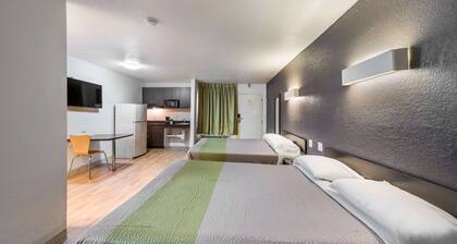 Studio 6 Irving, TX - Irving DFW Airport East