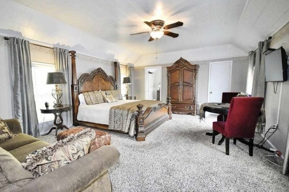Sassafras Inn