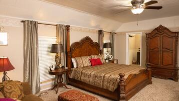 Habitación Prestigio, 2 habitaciones, para no fumadores, baño en la habitación | 1 habitación, ropa de cama de alta calidad y decoración personalizada