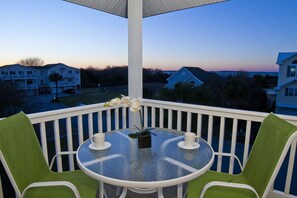 Townhome | Pillowtop beds, in-room safe, desk, laptop workspace - DeSoto Beach Vacations Properties (Tybee Island)