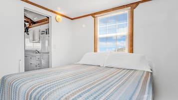 1 habitación, decoración personalizada y muebles diferentes