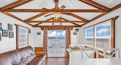 Old Wooden Bridge Resort and Marina