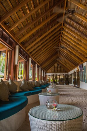 Siddeområde i lobbyen