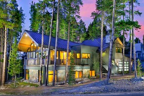 House, 4 Bedrooms | Exterior