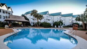 Room, 3 Bedrooms | Pool