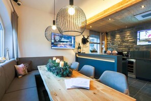 Interior - EQC Hotel 766 (Région Test)