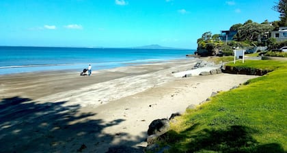 Sea la Vie in the Bays