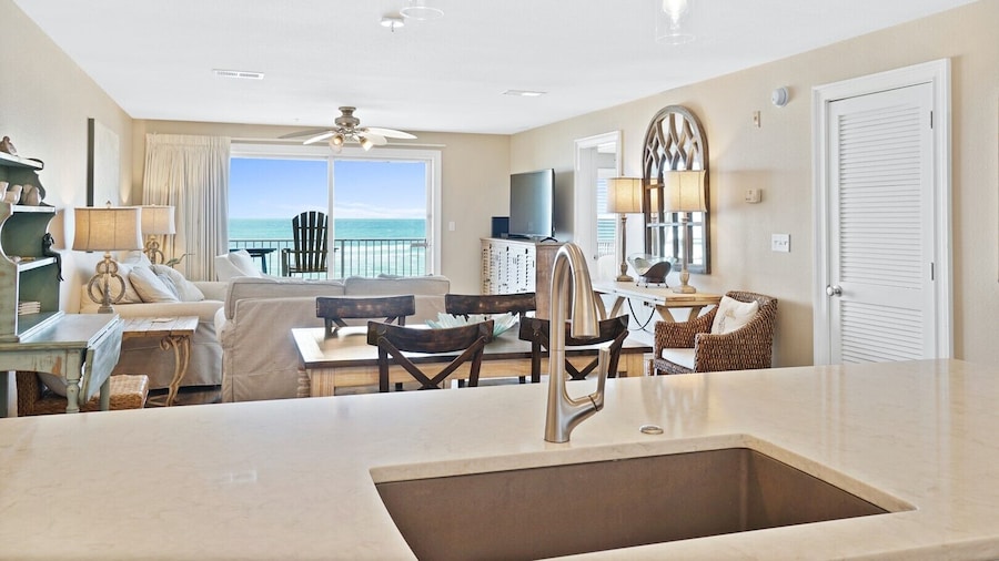Crystal Dunes Beach Resort by Panhandle Getaways