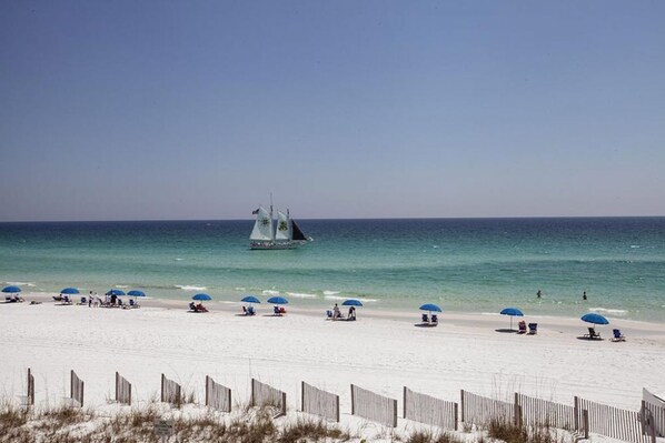 Íbúð (3 Bedrooms) | Fyrir utan