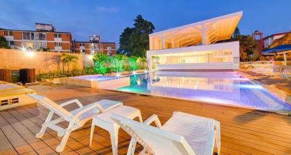 Hotel Blue 66