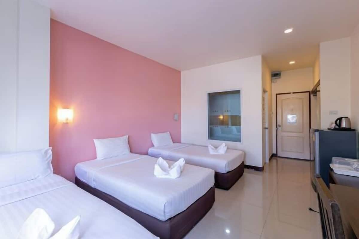 Bàn, truy cập Internet không dây miễn phí, bộ trải giường