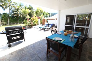 Villa, 2 Bedrooms | 1 bedroom, in-room safe, laptop workspace, iron/ironing board - Whitehouse Apartments Rarotonga (Rarotonga)