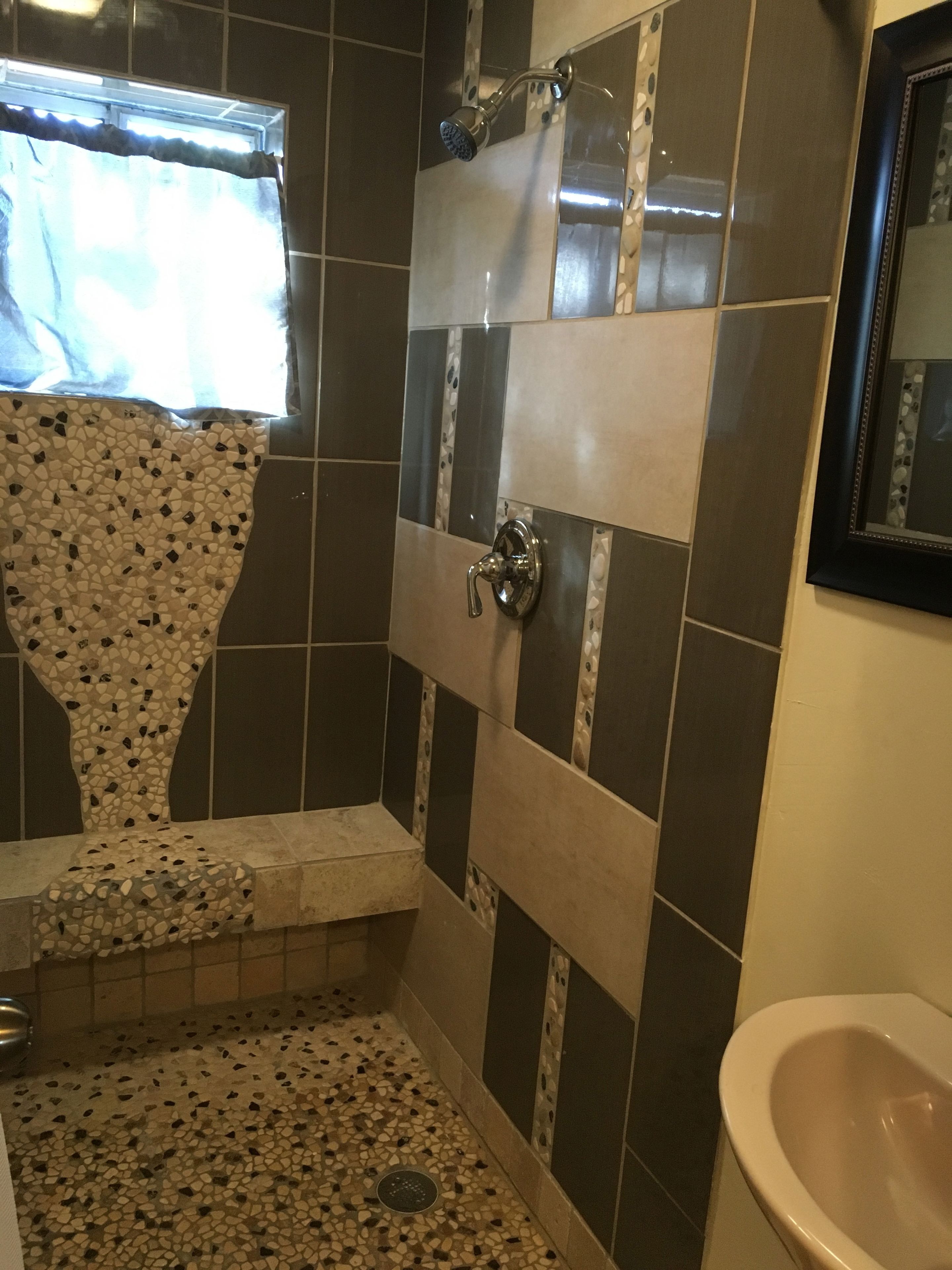 comfort shared dormitory, mixed dorm, shared bathroom, ground floor | bathroom | free toiletries, towels