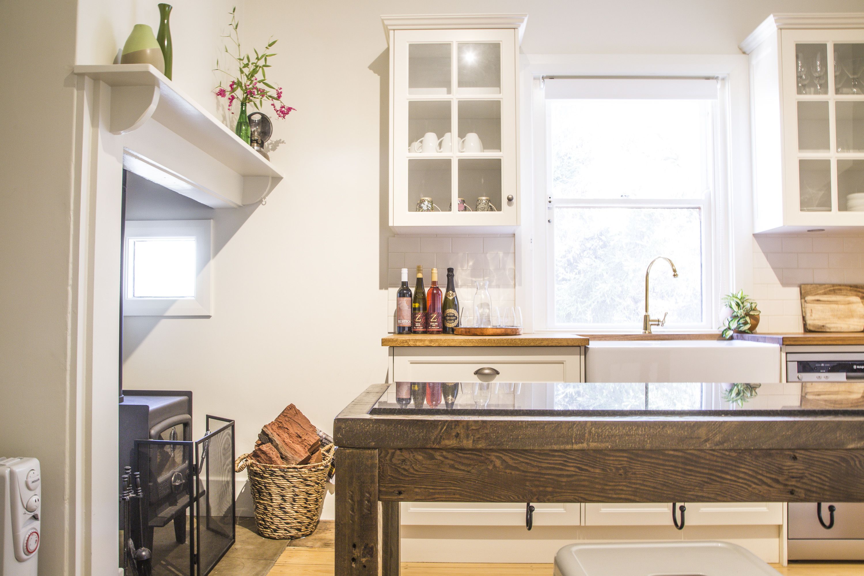 2-Bedroom Cottage | Private kitchen | Full-sized fridge, microwave, oven, stovetop