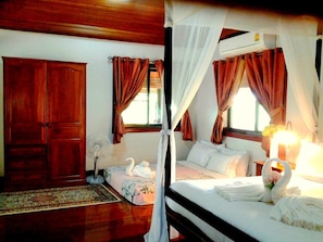 One Bedroom Villa Garden View with Round Balcony | Soundproofing, free WiFi - Siam Tara Resort (Chiang Khong)