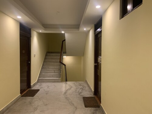 Everest Mount Holiday