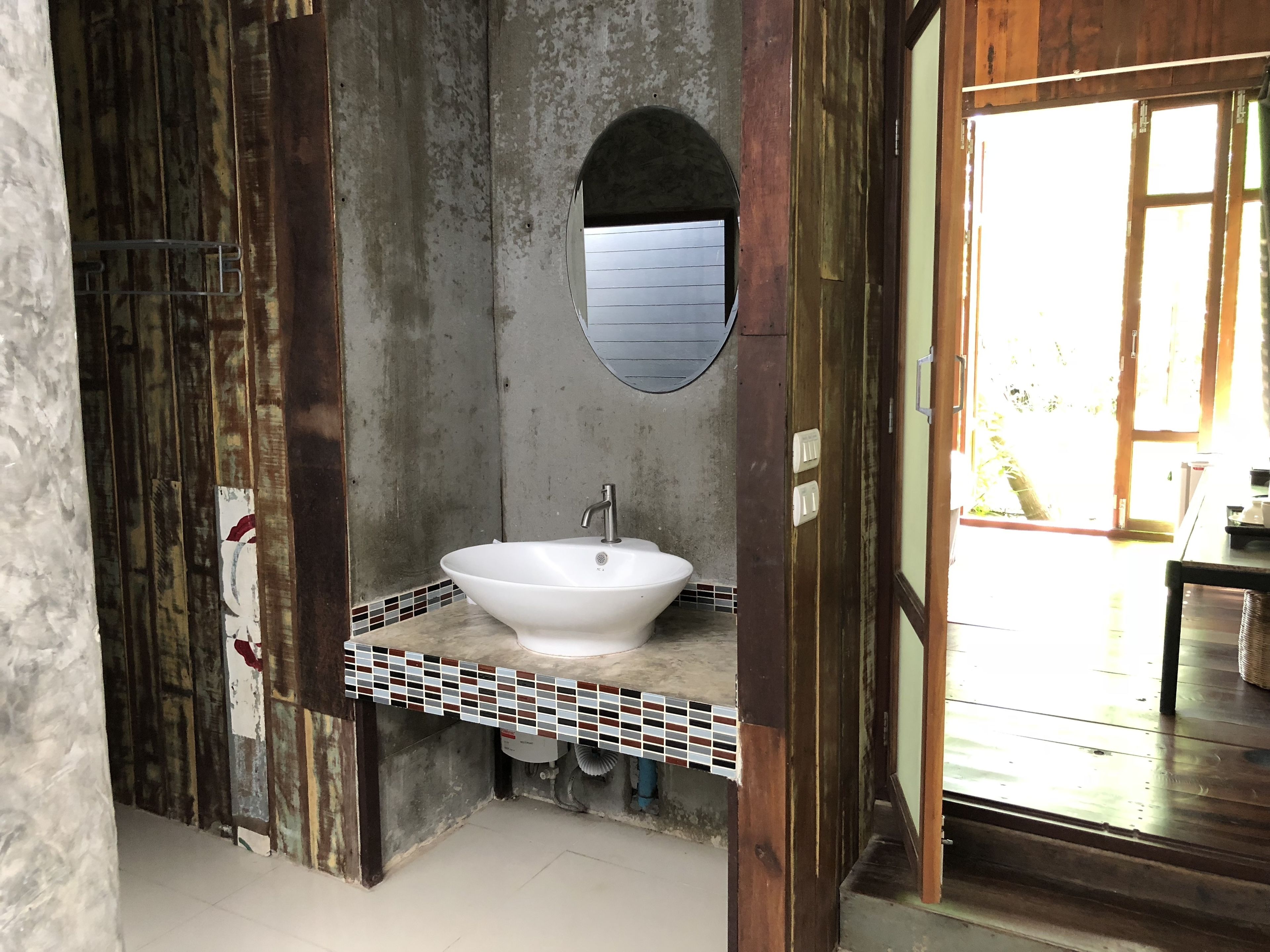 standard room | bathroom | shower, free toiletries, hair dryer, slippers