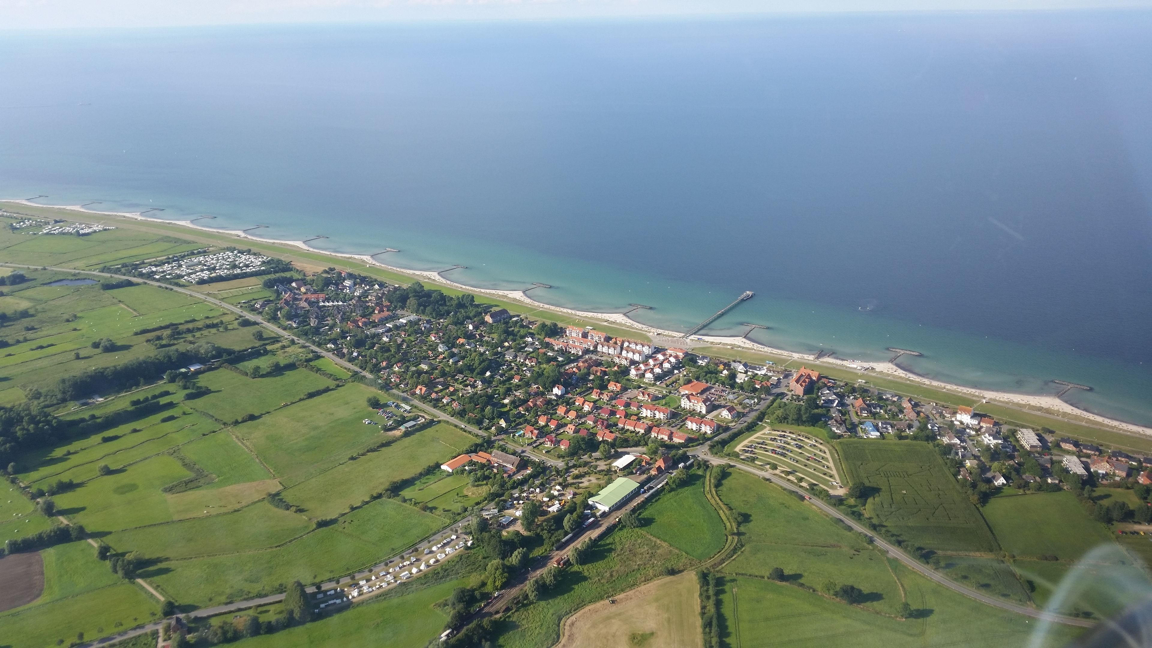 beach nearby, waterskiing, rowing, fishing