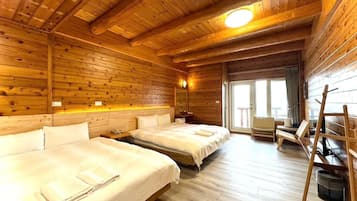 Deluxe Quadruple Room | 1 bedroom, desk, blackout drapes, free WiFi