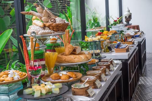 Breakfast buffet